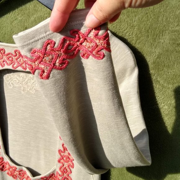 Free People Grey knit dress with embroidery sz M - Picture 4 of 8